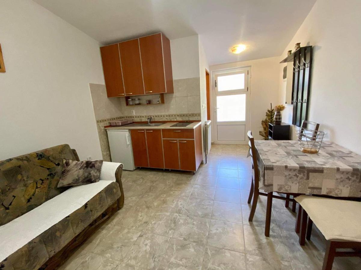 Apartman Slavica Apartment โกตอร์ ภายนอก รูปภาพ