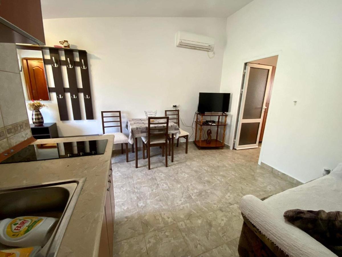 Apartman Slavica Apartment โกตอร์ ภายนอก รูปภาพ